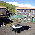 Lantställe Aldeia Cagarras Santo Amaro (Azores)