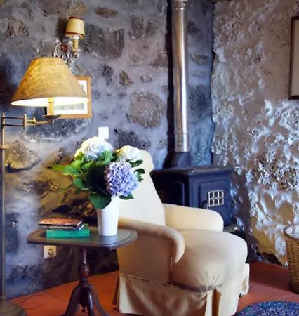 Aldeia Cagarras Country house *