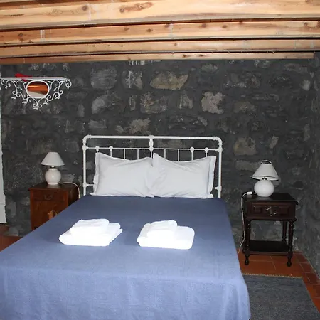 Aldeia Cagarras * Santo Amaro (Azores)