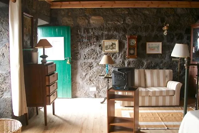 Aldeia Cagarras * Santo Amaro (Azores)